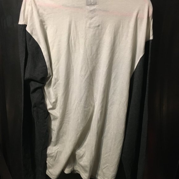 πAMC Walking Dead Tee 113 buy 2 tees for a deal OR FREE* - Picture 6 of 6